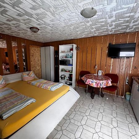 Cozy Unterkunft Im Spreewald Nahe Tropical Islands Golßen Exterior foto